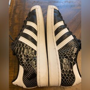 Adidas superstar snakeskin